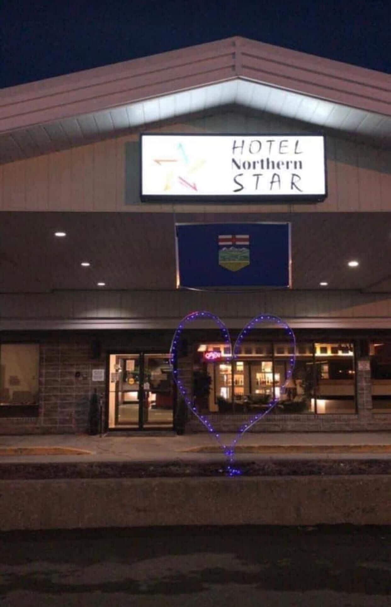 Northern Star Hotel & Convention Center Slave Lake Exteriör bild