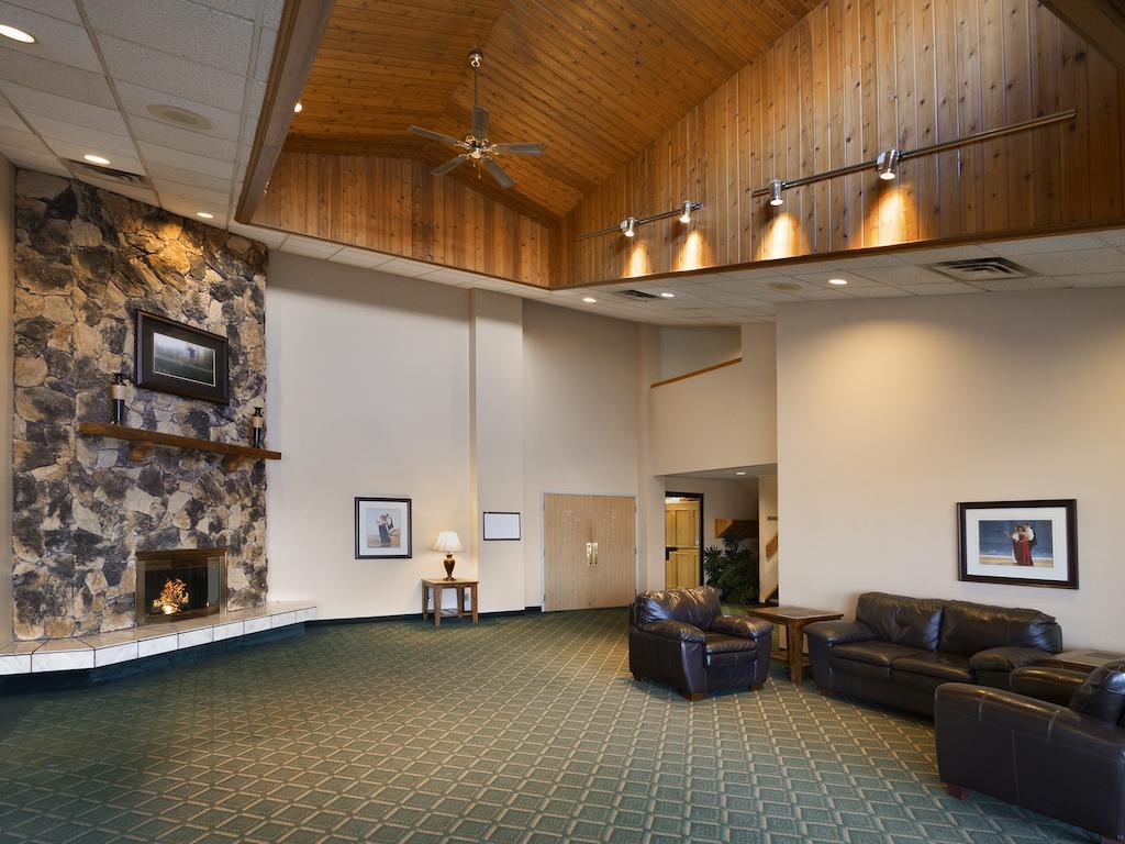 Northern Star Hotel & Convention Center Slave Lake Exteriör bild