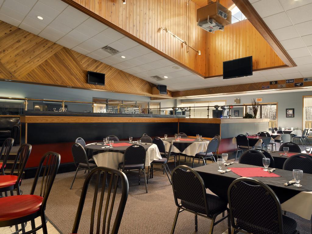 Northern Star Hotel & Convention Center Slave Lake Exteriör bild