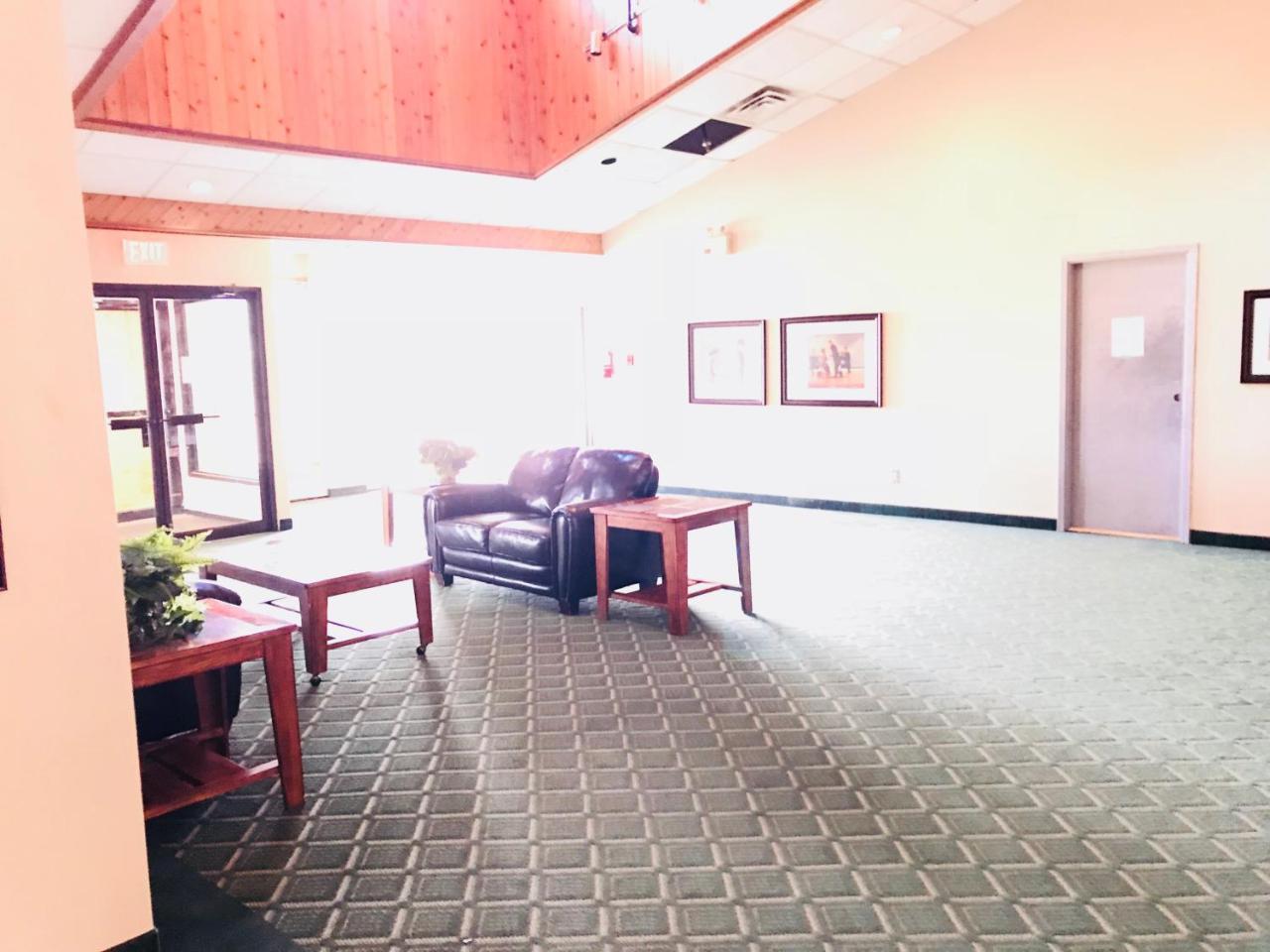Northern Star Hotel & Convention Center Slave Lake Exteriör bild